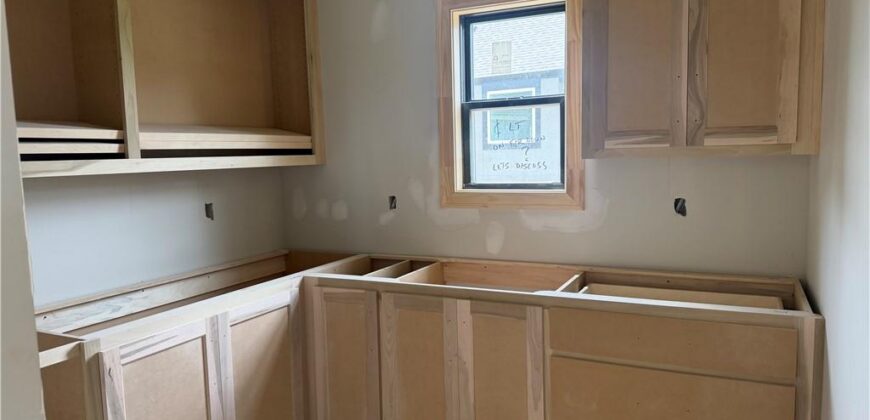 3014 NE 102nd Street, Kansas City, MO 64155