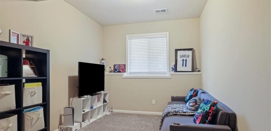 1316 NE 107th Street, Kansas City, MO 64155