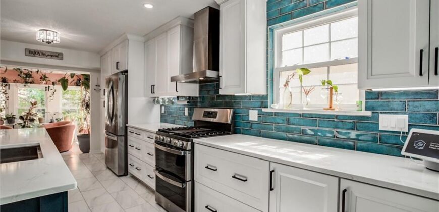 5207 NW 84th Place, Kansas City, MO 64154