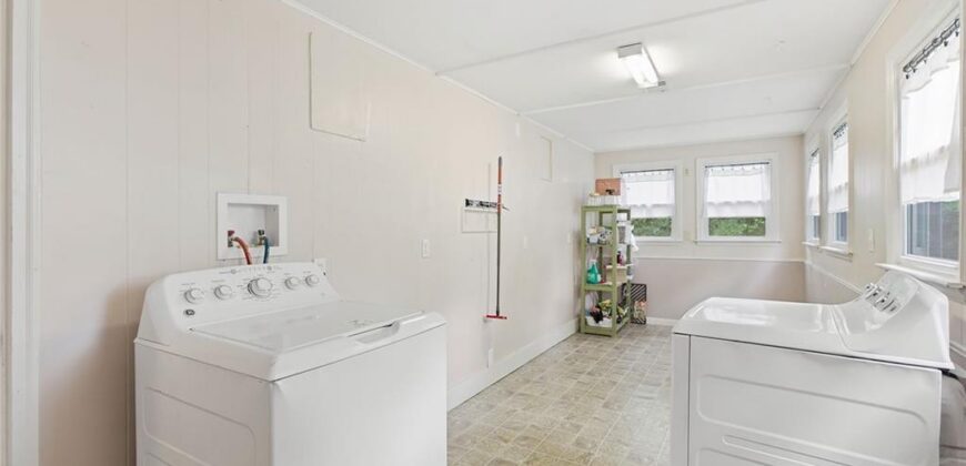 4937 NE Chouteau Drive, Kansas City, MO 64119