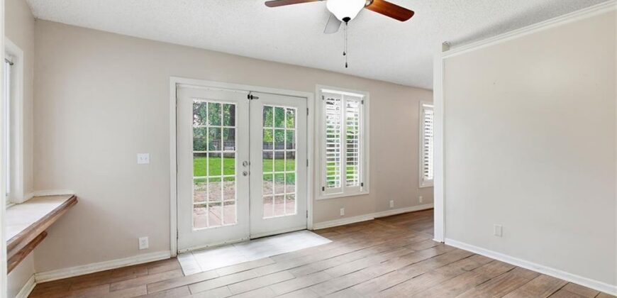 4937 NE Chouteau Drive, Kansas City, MO 64119