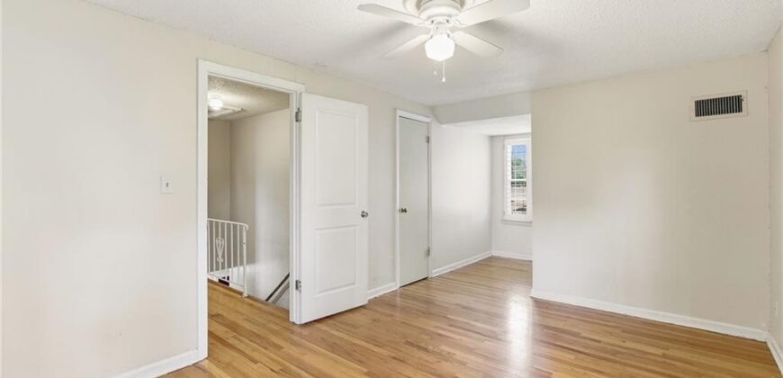 4937 NE Chouteau Drive, Kansas City, MO 64119
