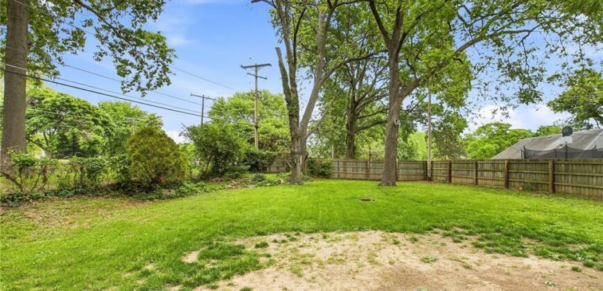 4937 NE Chouteau Drive, Kansas City, MO 64119