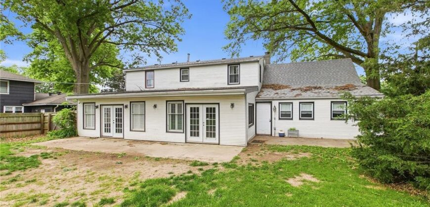 4937 NE Chouteau Drive, Kansas City, MO 64119