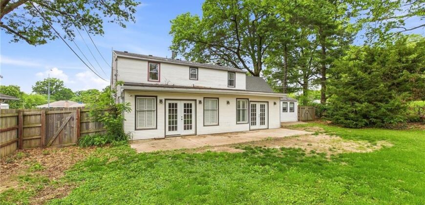 4937 NE Chouteau Drive, Kansas City, MO 64119