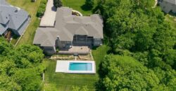 6930 NW WHITE PINE Circle, Parkville, MO 64152