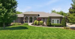 6930 NW WHITE PINE Circle, Parkville, MO 64152