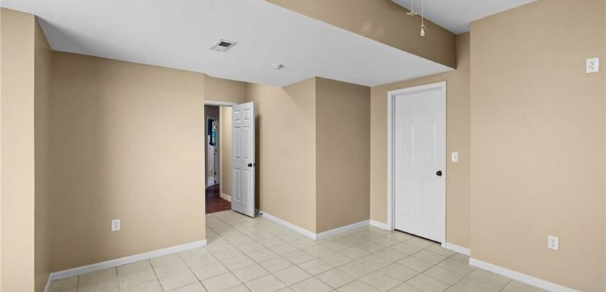 10727 N Tennessee Avenue, Kansas City, MO 64157