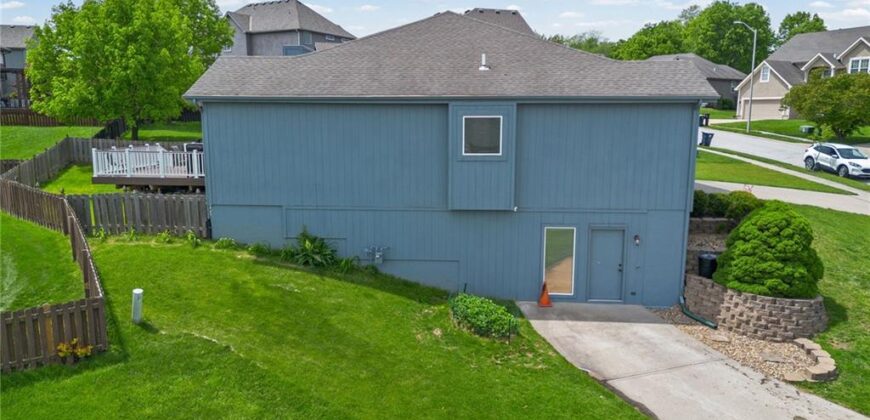 10727 N Tennessee Avenue, Kansas City, MO 64157