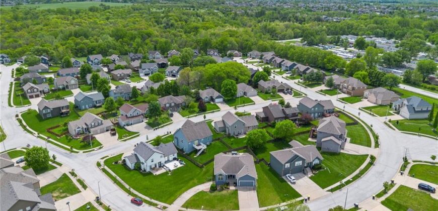 10727 N Tennessee Avenue, Kansas City, MO 64157