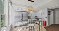 6730 Meyers Circle, Parkville, MO 64152