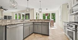 6730 Meyers Circle, Parkville, MO 64152