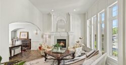 6730 Meyers Circle, Parkville, MO 64152