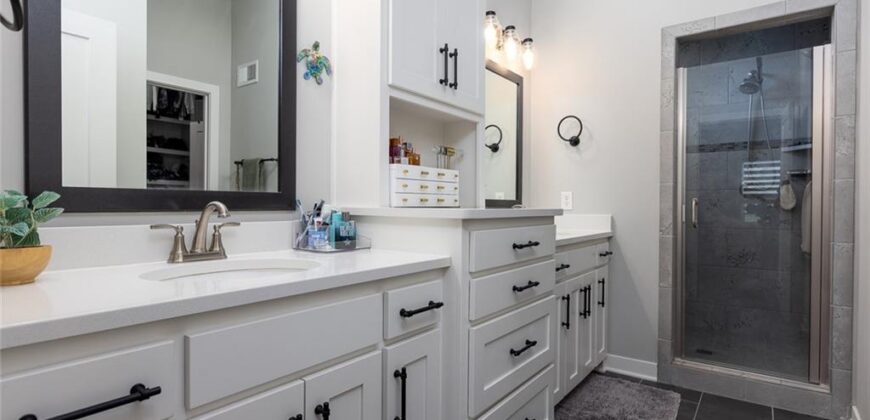 8134 NW 89th Street, Kansas City, MO 64153