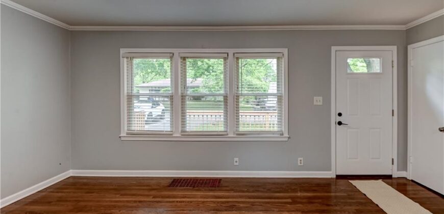 5020 N Brooklyn Avenue, Kansas City, MO 64118