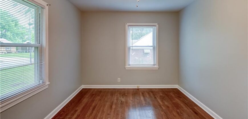 5020 N Brooklyn Avenue, Kansas City, MO 64118