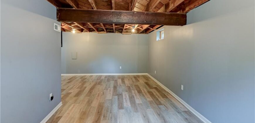 5020 N Brooklyn Avenue, Kansas City, MO 64118