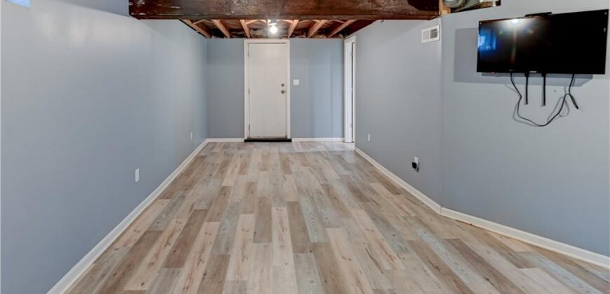 5020 N Brooklyn Avenue, Kansas City, MO 64118