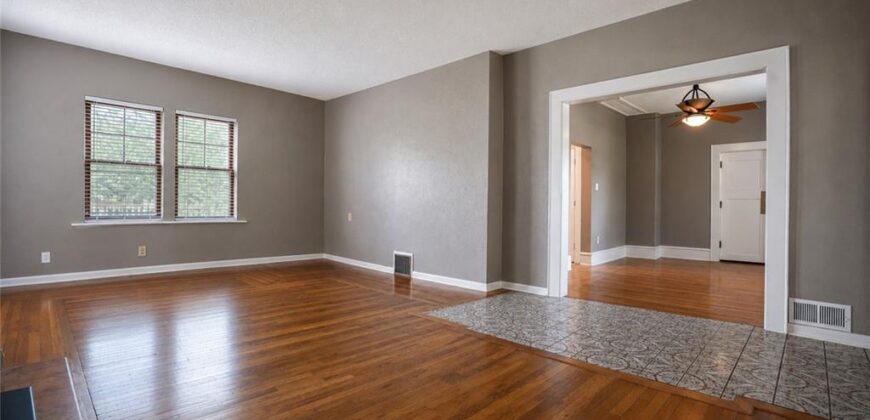 2209 NE 39th Terrace, Kansas City, MO 64116