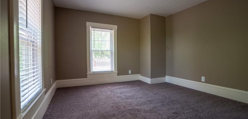 2209 NE 39th Terrace, Kansas City, MO 64116