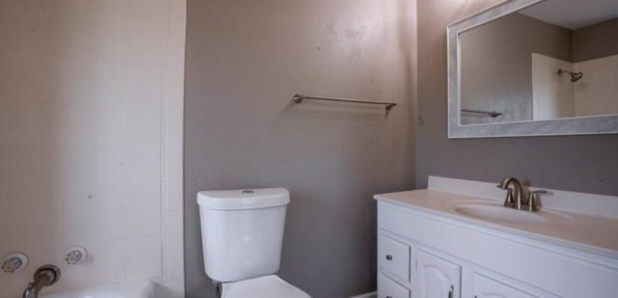 2209 NE 39th Terrace, Kansas City, MO 64116