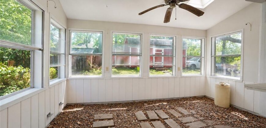 2209 NE 39th Terrace, Kansas City, MO 64116
