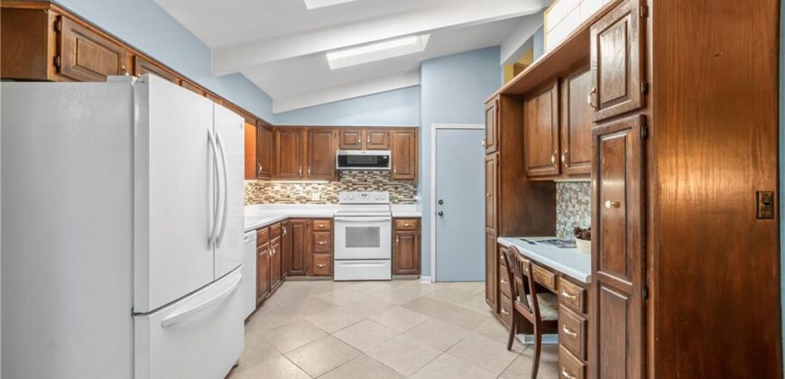 2101 NE 62nd Street, Kansas City, MO 64118