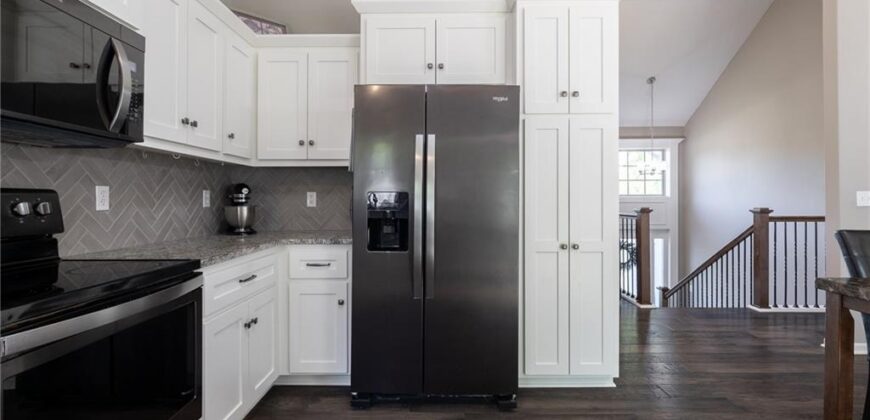 7309 NW Locust Drive, Kansas City, MO 64152