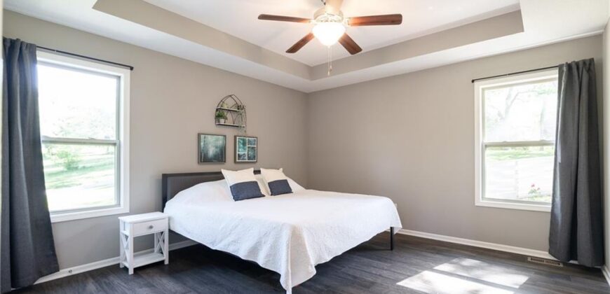 7309 NW Locust Drive, Kansas City, MO 64152