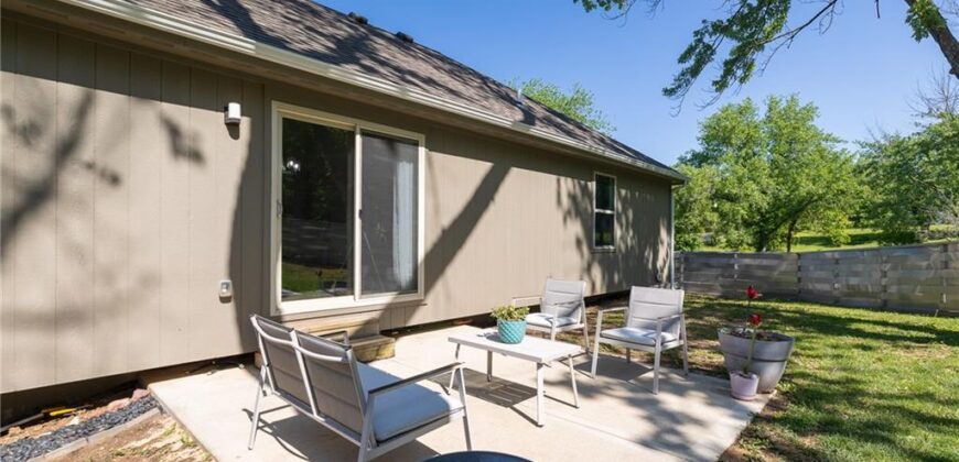 7309 NW Locust Drive, Kansas City, MO 64152