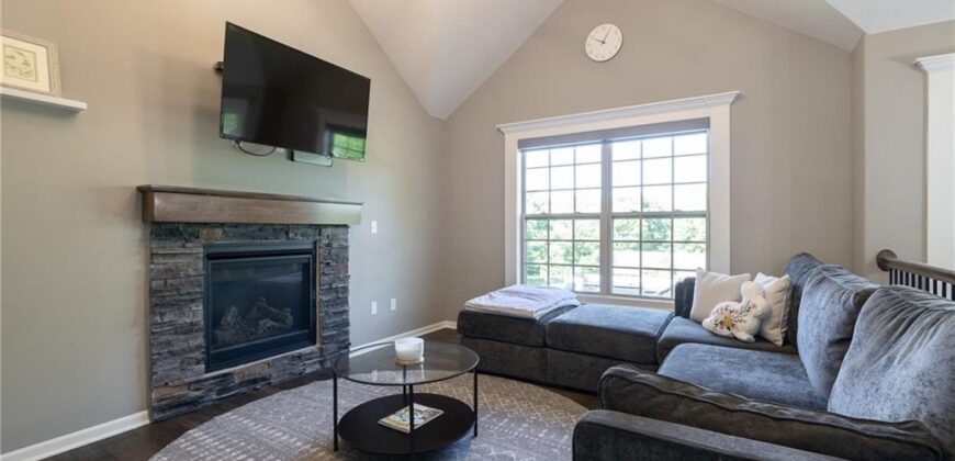 7309 NW Locust Drive, Kansas City, MO 64152