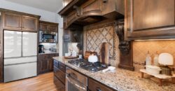 6484 N Whitetail Way, Parkville, MO 64152