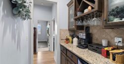 6484 N Whitetail Way, Parkville, MO 64152
