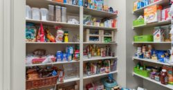 6484 N Whitetail Way, Parkville, MO 64152
