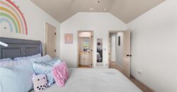 6484 N Whitetail Way, Parkville, MO 64152