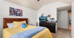 6484 N Whitetail Way, Parkville, MO 64152