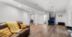 6484 N Whitetail Way, Parkville, MO 64152