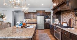 6484 N Whitetail Way, Parkville, MO 64152