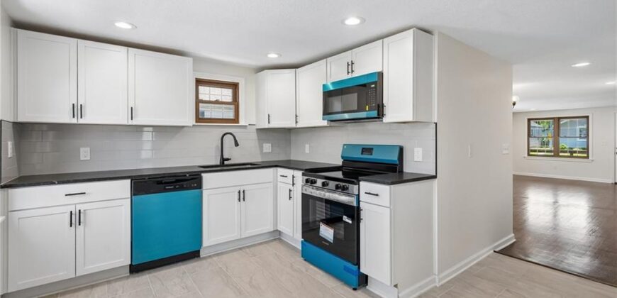 1406 E 24th Avenue, Kansas City, MO 64116
