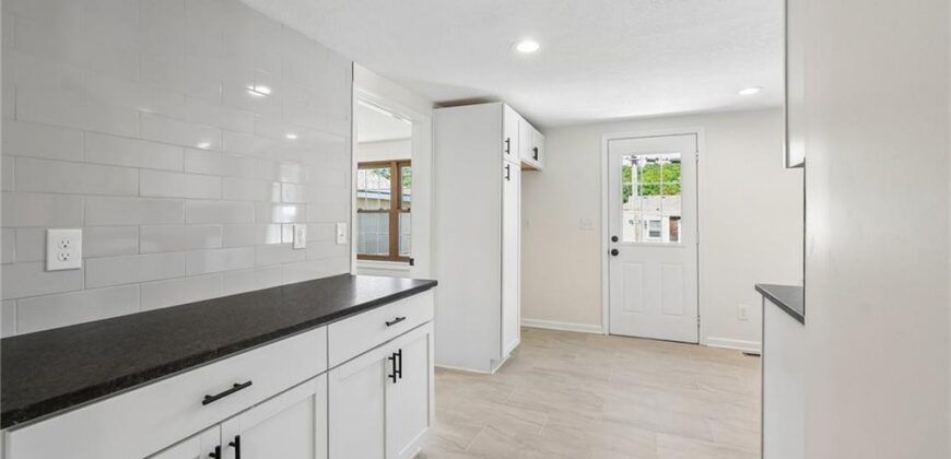 1406 E 24th Avenue, Kansas City, MO 64116