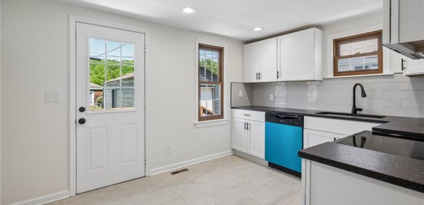 1406 E 24th Avenue, Kansas City, MO 64116