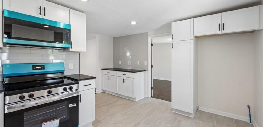 1406 E 24th Avenue, Kansas City, MO 64116