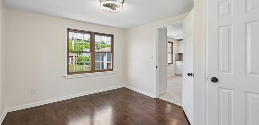 1406 E 24th Avenue, Kansas City, MO 64116