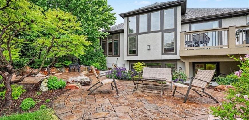 10515 N Michigan Avenue, Kansas City, MO 64155