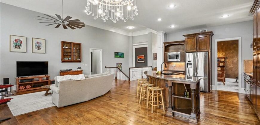 10515 N Michigan Avenue, Kansas City, MO 64155