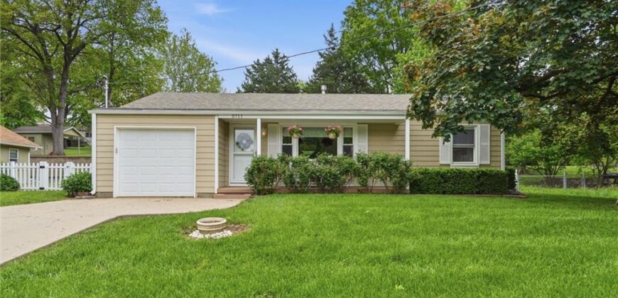 5711 N Amoret Avenue, Kansas City, MO 64151