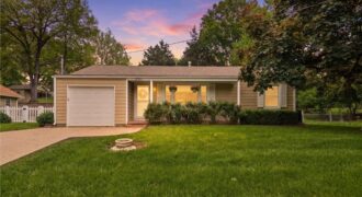 5711 N Amoret Avenue, Kansas City, MO 64151