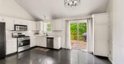 1127 Cardinal Drive, Liberty, MO 64068