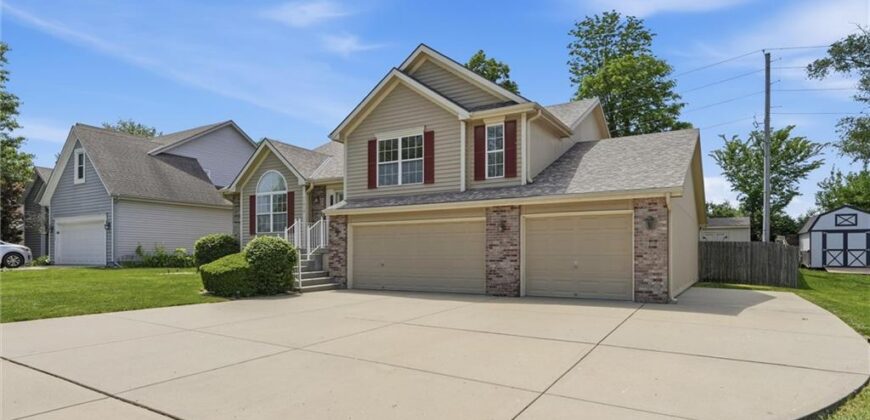 11416 N Madison Avenue, Kansas City, MO 64155