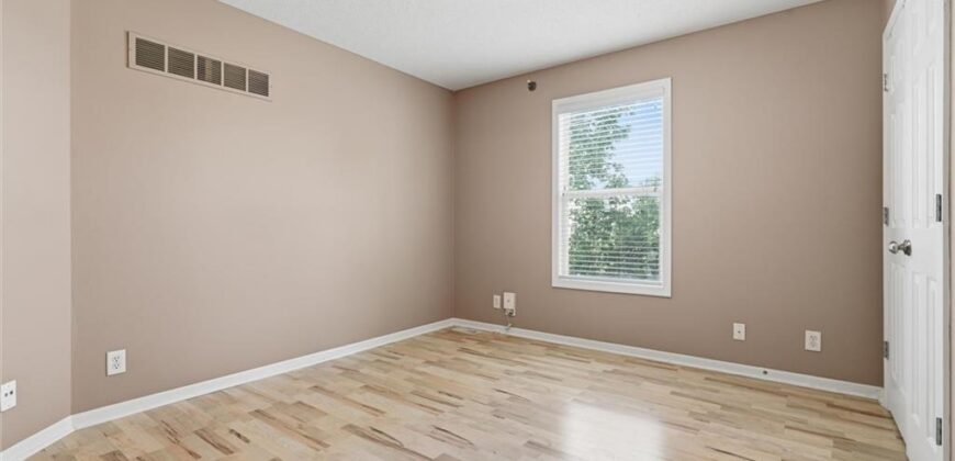 11416 N Madison Avenue, Kansas City, MO 64155